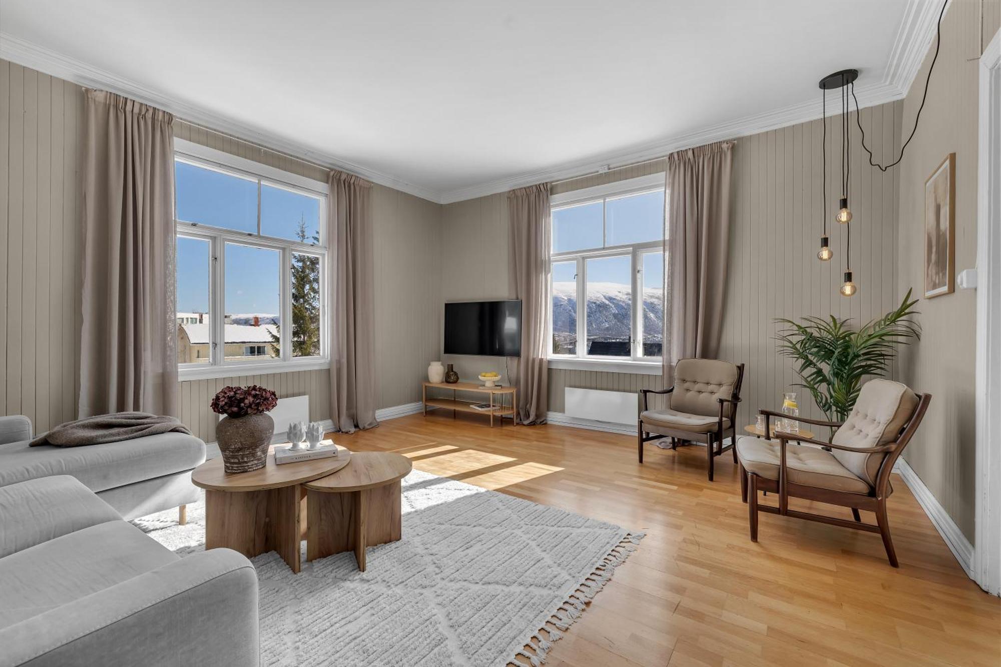 Lovely City Center Apartment With Amazing Views And Free Parking! Тромсё Экстерьер фото